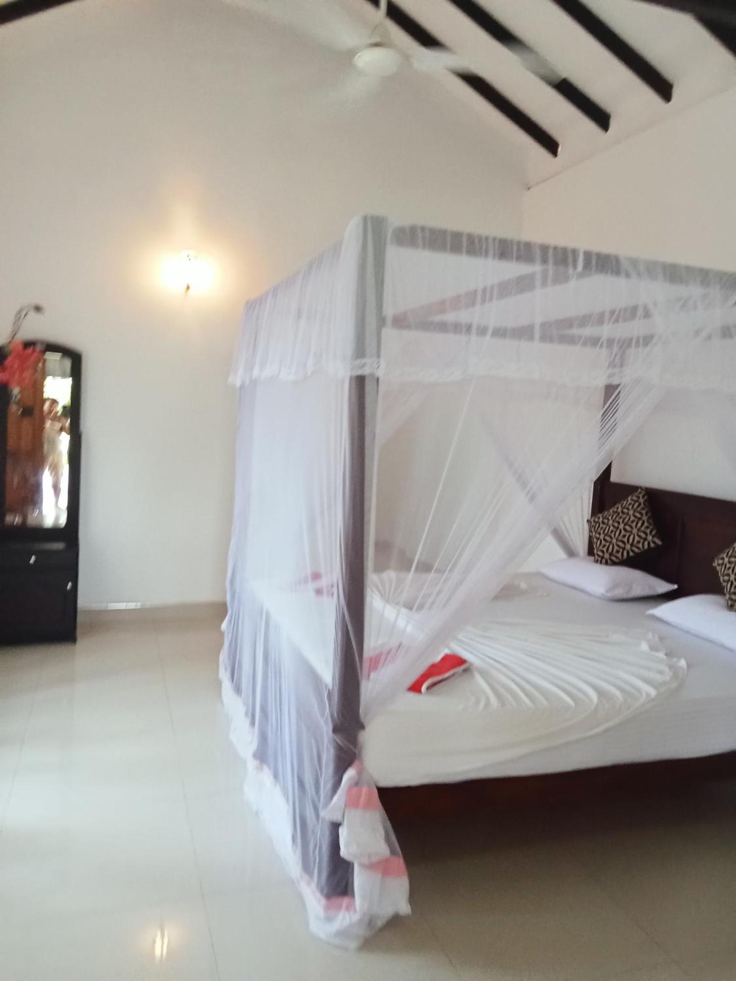 Rock Pool Residence Tangalle Kamer foto