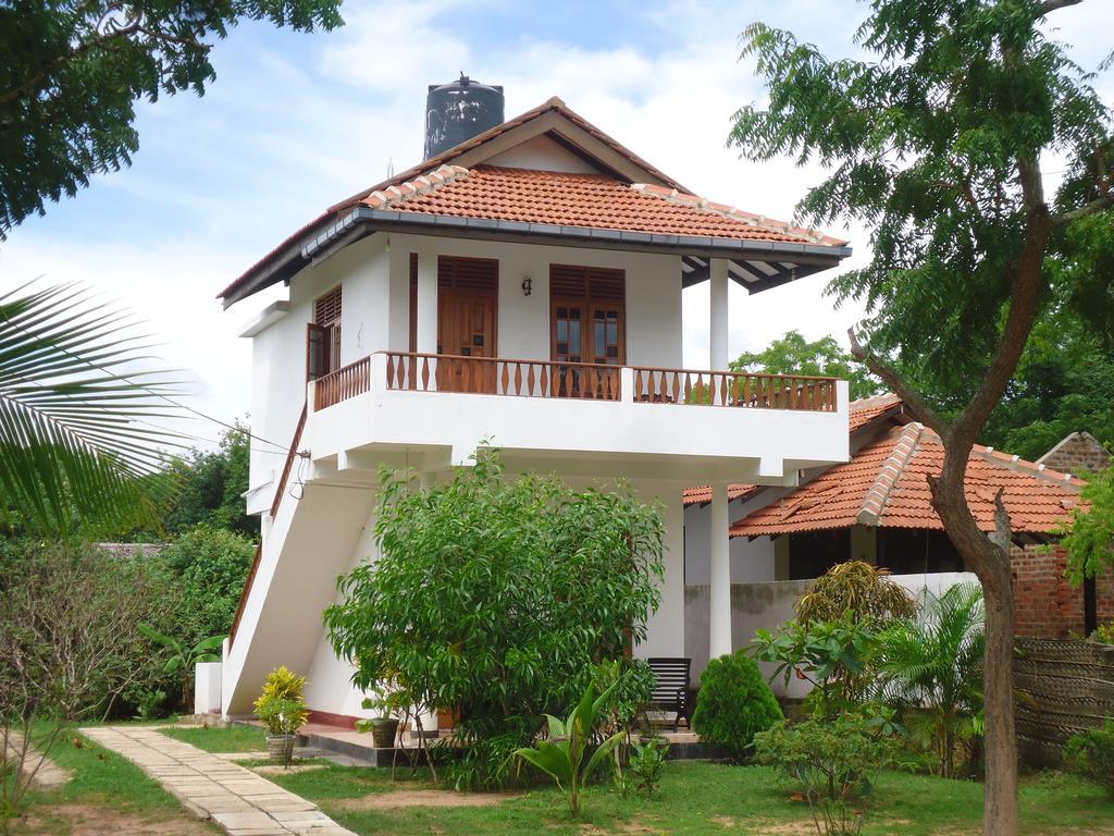 Rock Pool Residence Tangalle Buitenkant foto