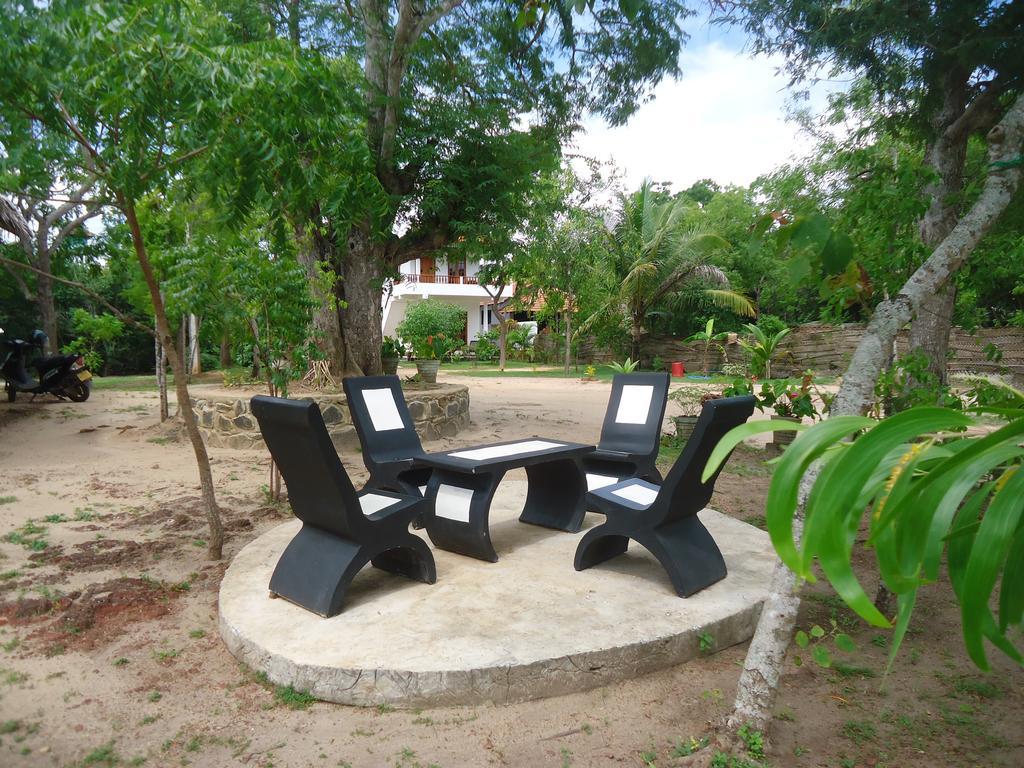 Rock Pool Residence Tangalle Buitenkant foto